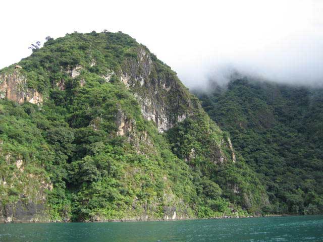 Laguna-Lodge-nature-reserve